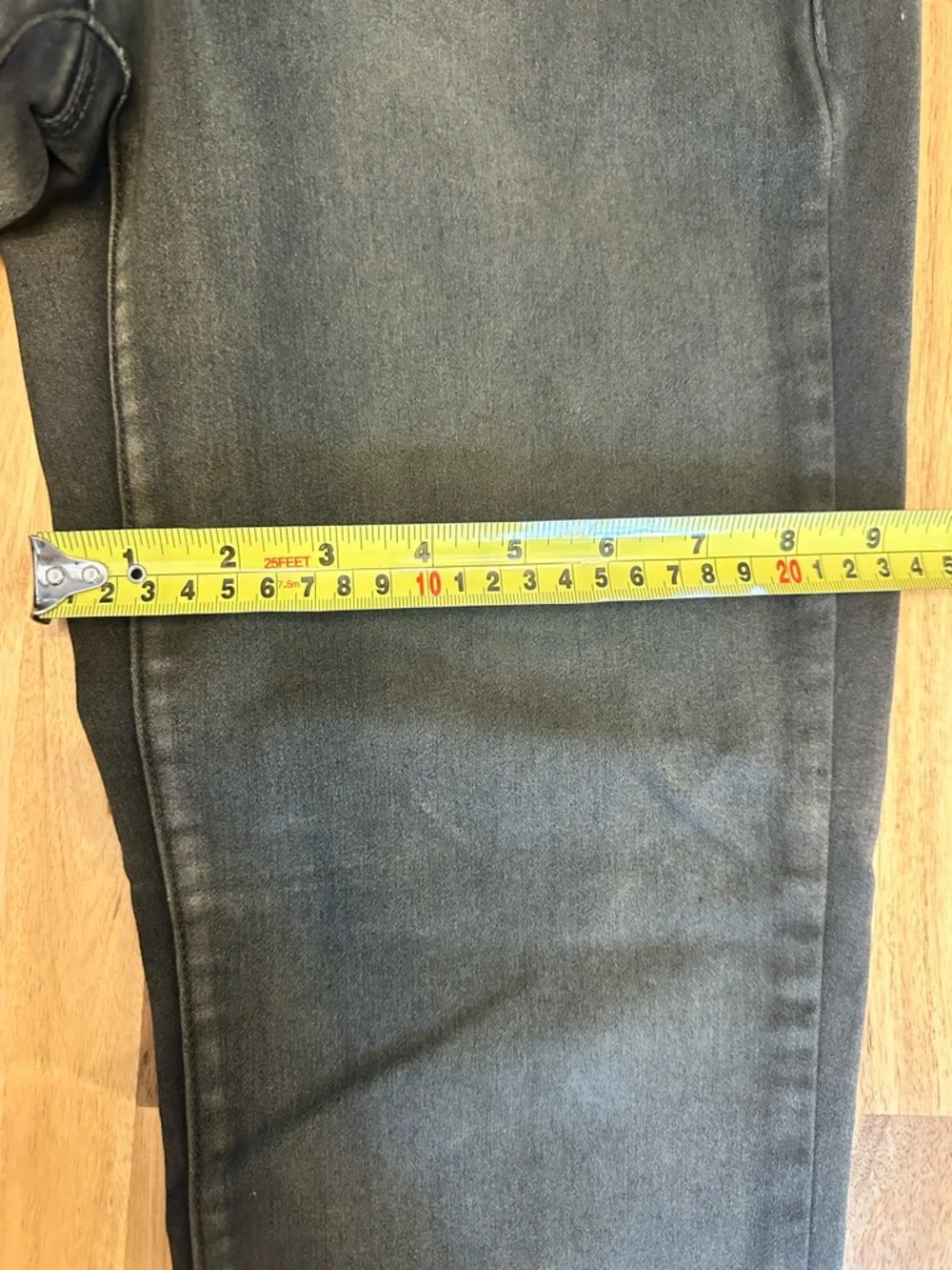 SUEDE Black Gray Rile Low Rise Legging Size 29‎